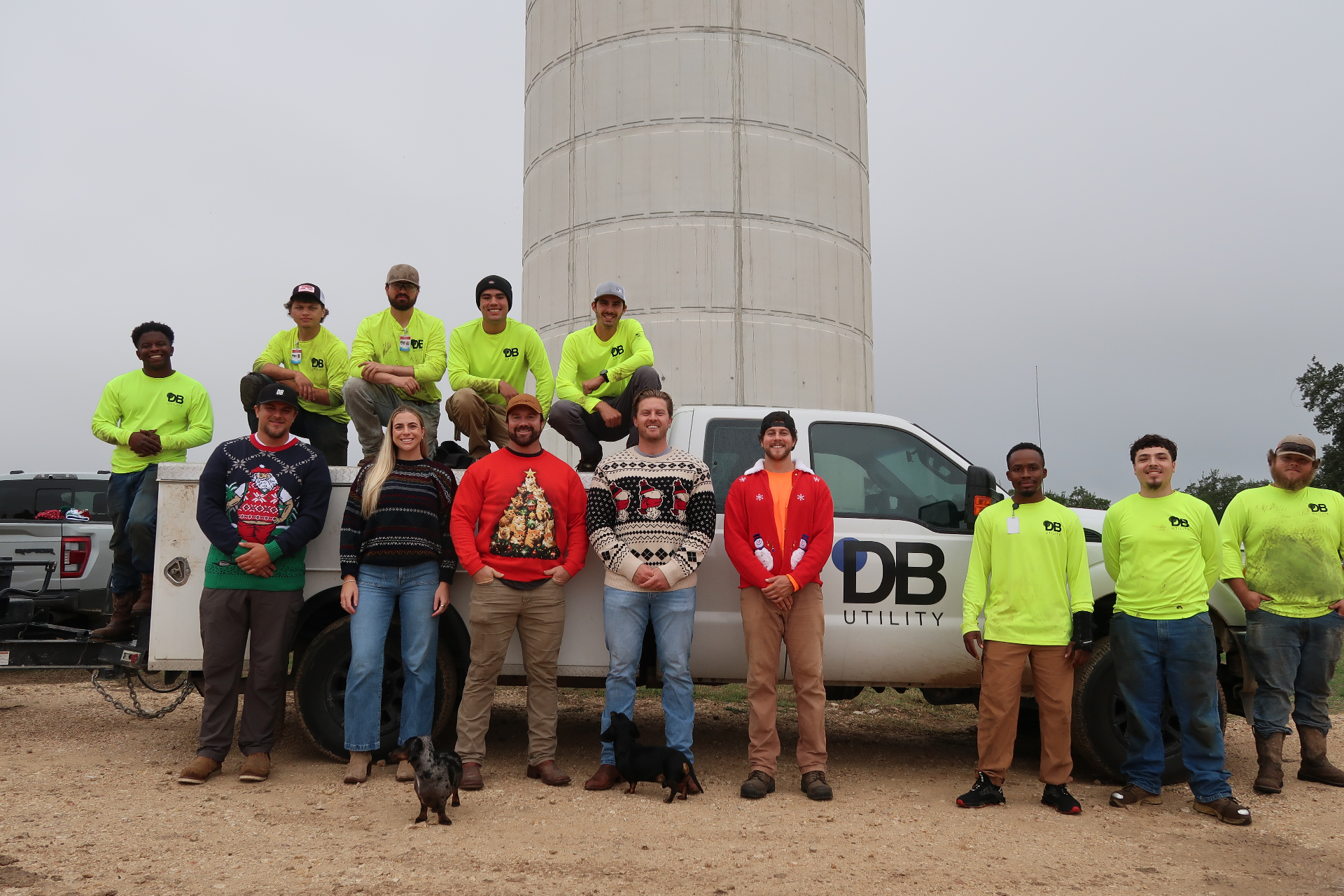 DB Utility crew at dawn